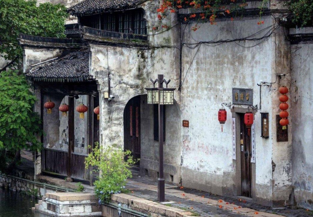 解答疑惑,尽在我之前应聘了国企,总经理负责面试,简单说就是车学出来到时候就入职,而我姐最近想开快递站点,要我……!